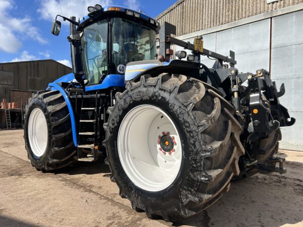 2012 New Holland T9.560 Articulated Tractor On New 1100 Tyres Very Tidy Machine