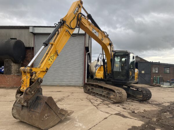 2016 JCB 131 LC Plus 3614 Hrs 13 Ton Tracked Excavator With GPS Very Tidy